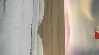 极品全景厕拍美女云集厕拍大神潜入写字楼偷拍OL嘘嘘 青涩小妞竟穿着旱冰鞋嘘嘘 高清720P原版无水印