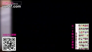「快點插！」端莊女友熱戀中的小情侶日常無套做愛，大長屌進出，射在在外陰上～年輕人休息一會兒再戰…