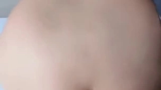 00后学妹白丝袜撸得超硬，就用金手指让她爽爽～